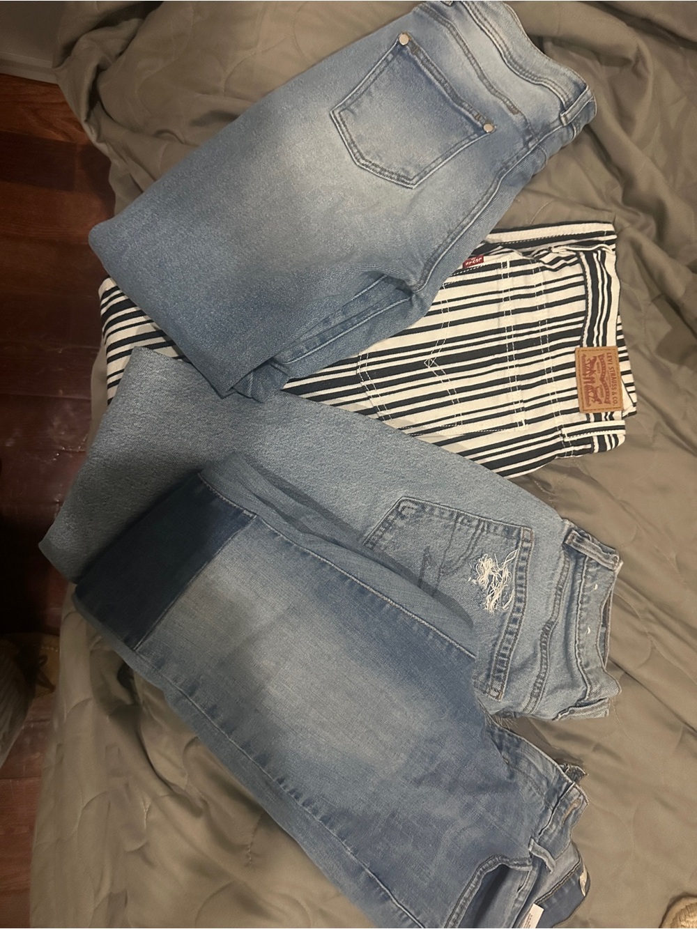 Levi’s , American Eagle , Studio Jeans